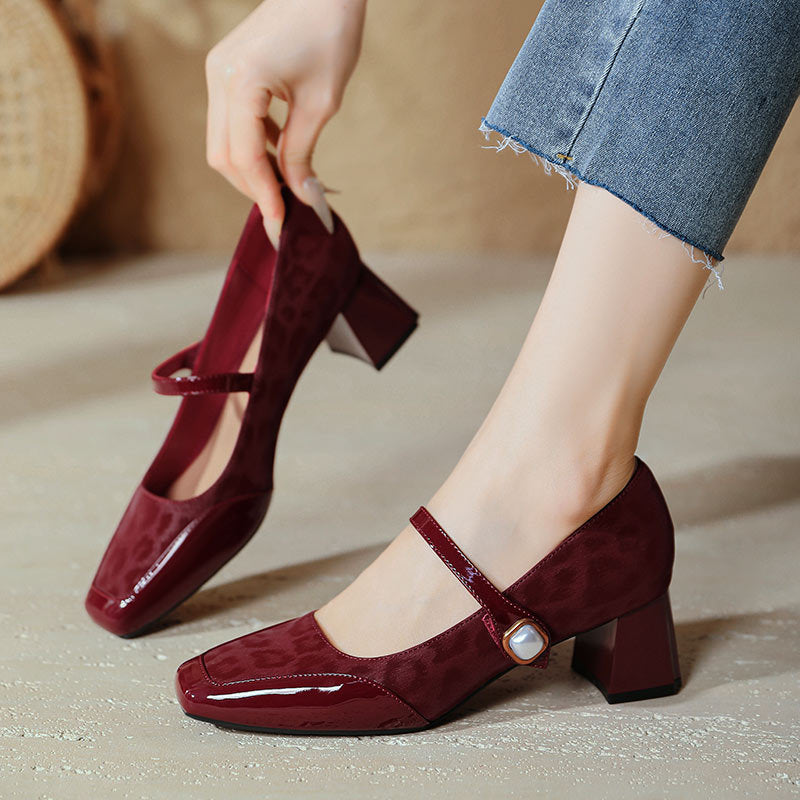 Damen elegante Ballerinas mit besonderem Riemen und dekorativem Detail