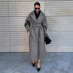 Damen Eleganter, taillierter Wollmantel mit Gürtel R&B