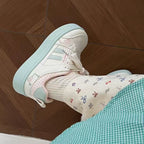 Damen Sneakers mit verspieltem Design von R&B