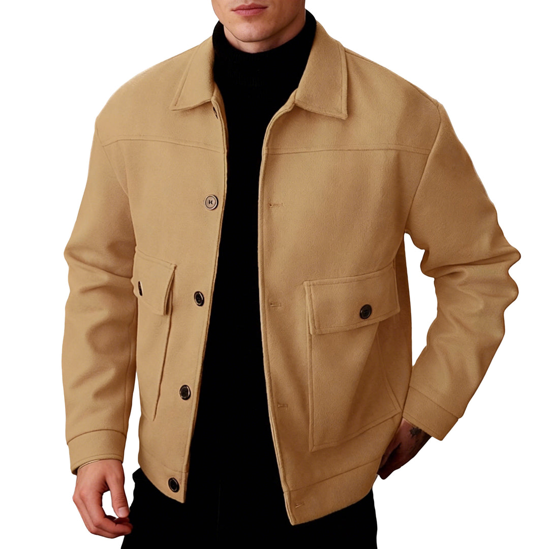 Herren nan kurze Woll-Feldjacke mit Hemdkragen aufgesetzten Pattentaschen und klarer Silhouette R&B