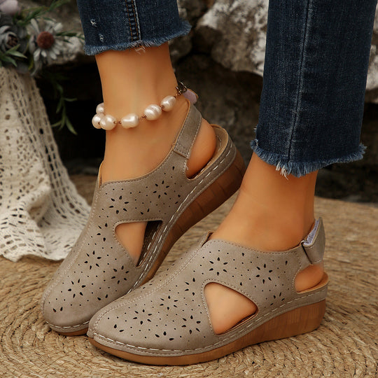 Damen luftige Sandalen mit modischem Cut-Out-Design R&B