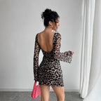Damen nan figurbetontes transparentes Netz-Minikleid mit Leopardenmuster, U-Boot-Ausschnitt und welligem Saum R&B
