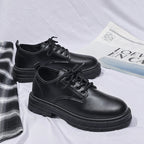 Damen Schnürschuhe mit robustem Sohlenprofil und modisch-elegantem Design