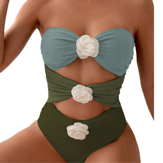 Damen Bandeau-Badeanzug mit eleganten Rüschen und floralen Akzenten R&B