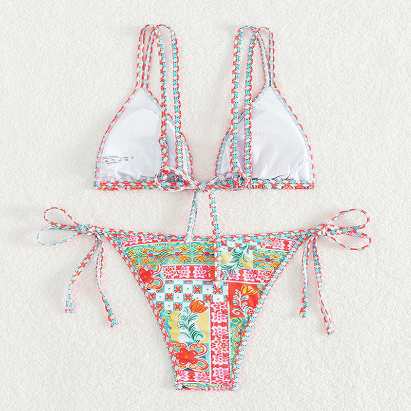 Damen Triangel-Bikini mit feinem Musterdesign und raffinierten Bindändern