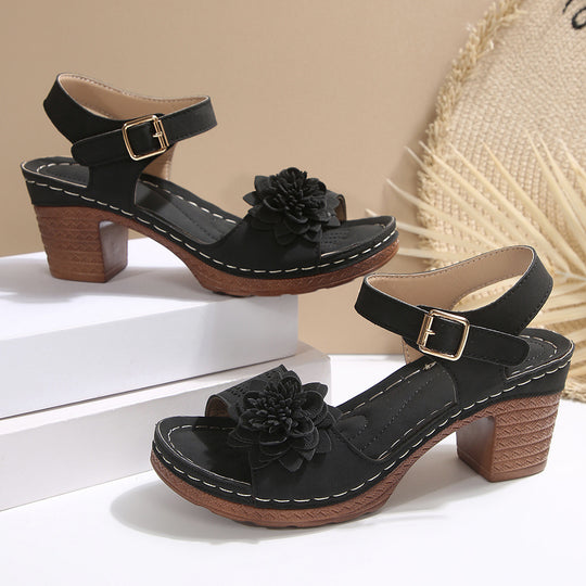 Damen modische Sandaletten mit Blumenapplikation R&B