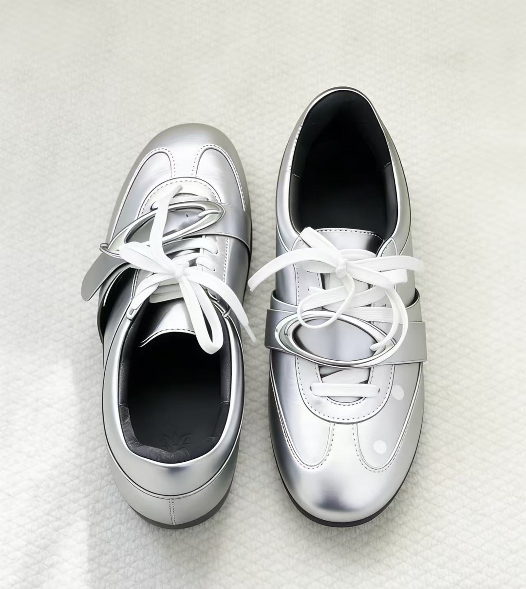Damen Sportliche Sneaker mit innovativem Design und reflektierendem Obermaterial R&B