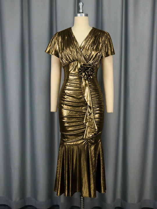 Damen figurbetontes Abendkleid mit schimmerndem Material und Rüschendetails R&B
