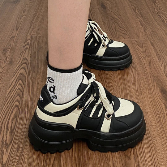 Damen Sportliche Chunky Sneakers mit rutschfester Laufsohle und atmungsaktivem Obermaterial R&B