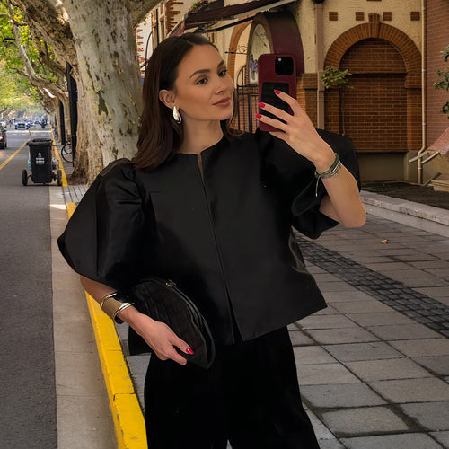Damen Elegantes Midikleid mit strukturiertem Oberteil und voluminösen Ärmeln R&B