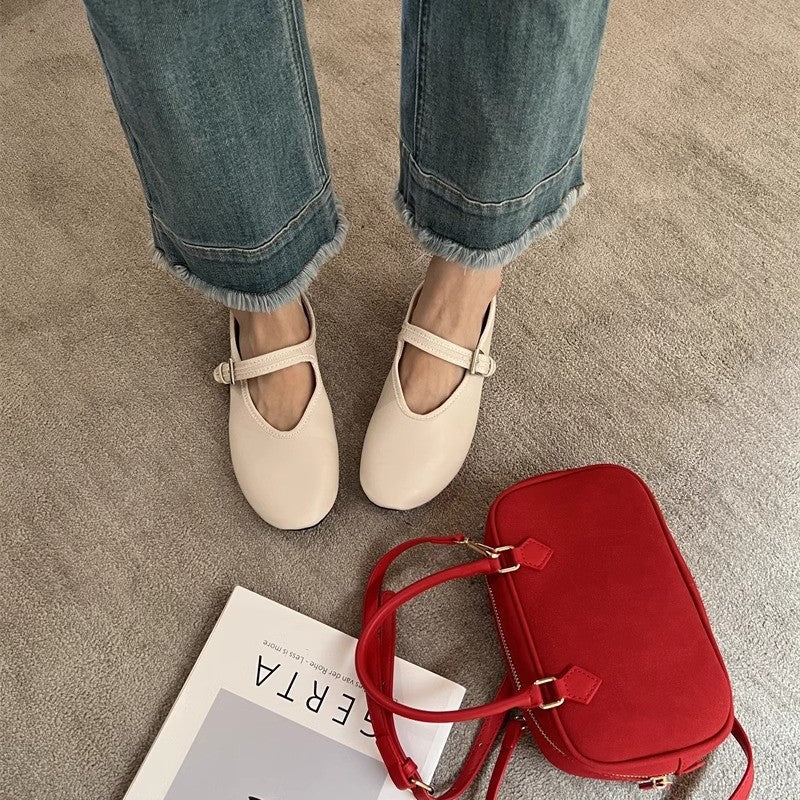 Damen modische Mary Janes mit verstellbarem Riemen und glänzender Oberfläche R&B