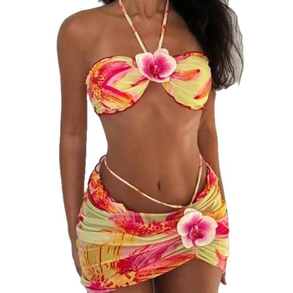 Damen Bandeau-Bikini mit verziertem Rock R&B