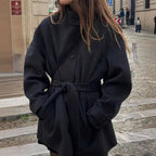 Damen Modische Wolljacke mit taillierbarem Gürtel und steigendem Kragen R&B