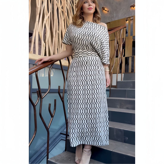 Damen Elegantes Maxikleid mit asymmetrischem Schnitt und strukturiertem Muster R&B