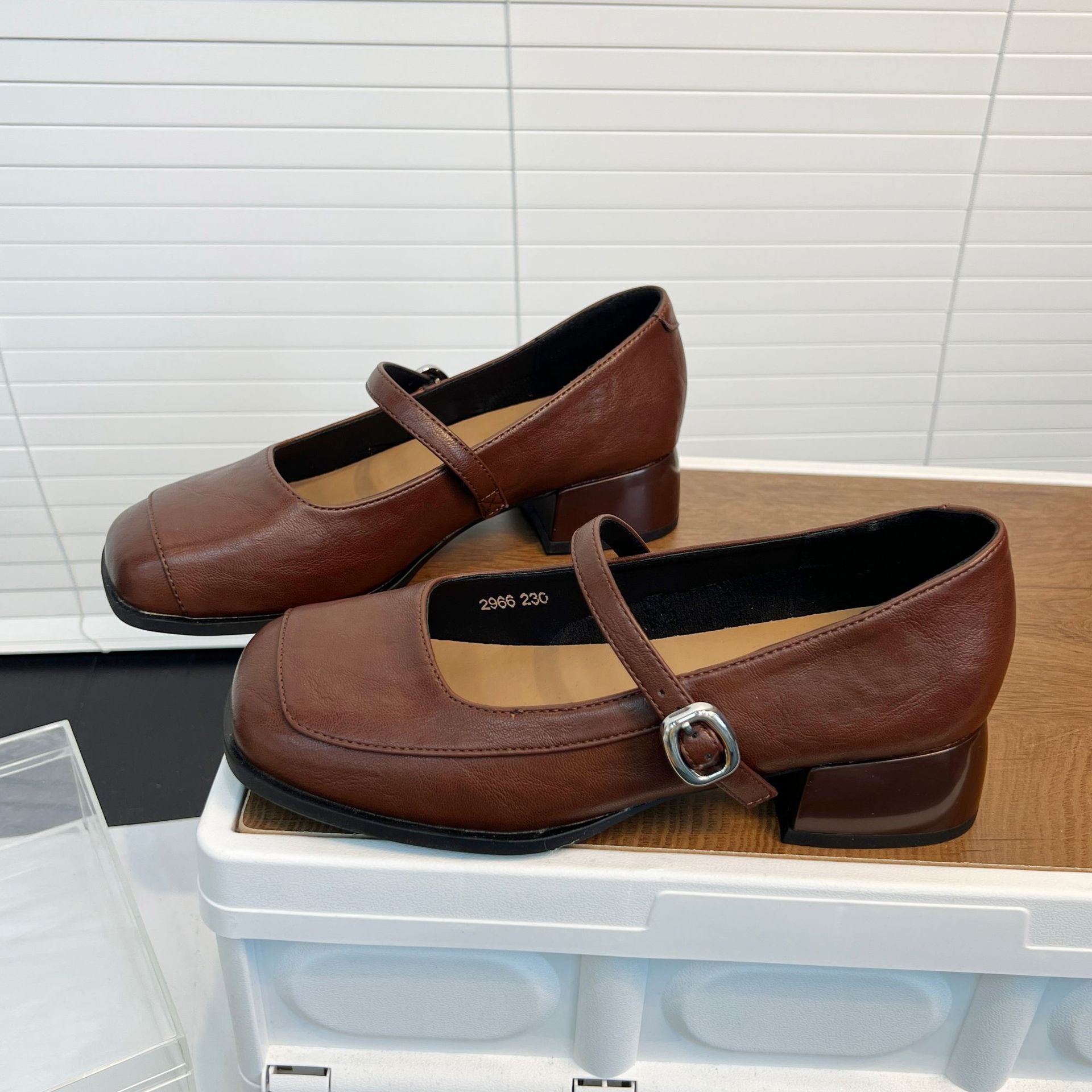 Damen elegante Ballerinas mit verstellbarem Riemen und bequemem Fußbett R&B