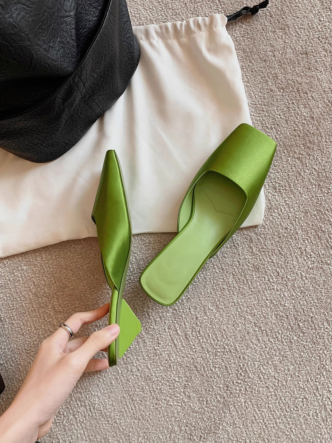 Damen Elegante Mules mit spitzem Zehenbereich und komfortabler Sohle R&B