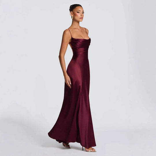 Damen Elegantes Maxikleid mit raffinierten Spaghetti-Trägern und fließendem Satin R&B