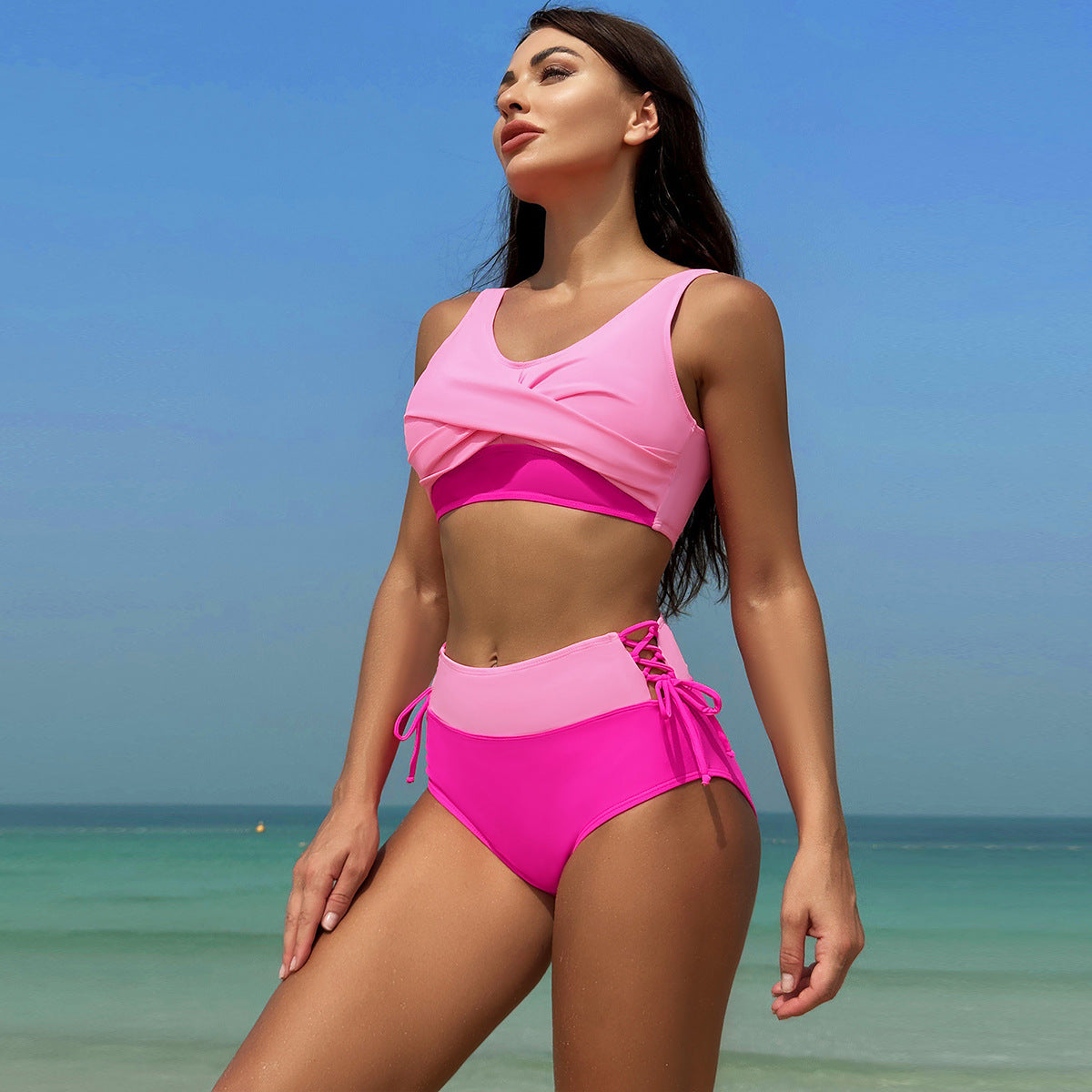 Damen Hochgeschnittener Bikini mit verstellbaren Trägern R&B