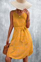 Damen Sommerliches Blusenkleid mit floralem Muster und knopfbarem Taillengürtel R&B