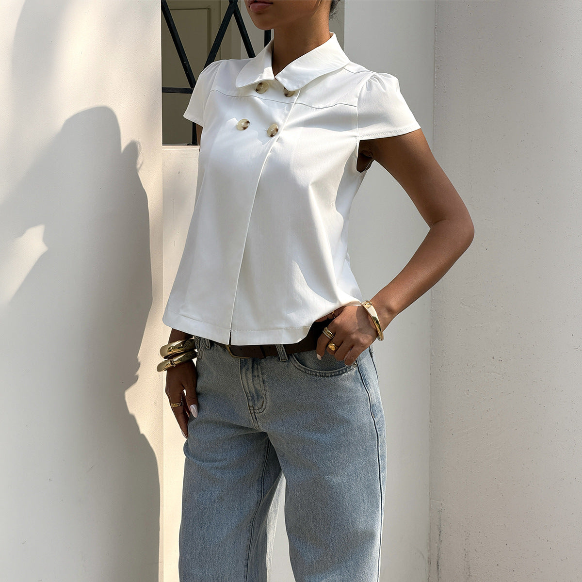 Damen elegante Bluse mit schicken Knopfdetails und Kragen R&B