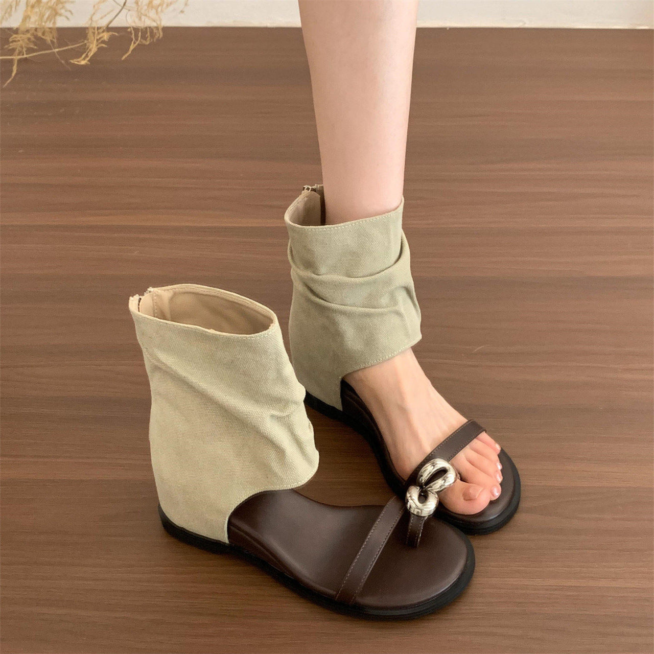 Damen Modische Wedgesandalen mit flexibler Obermaterial-Kombination und trendigem Dekor R&B