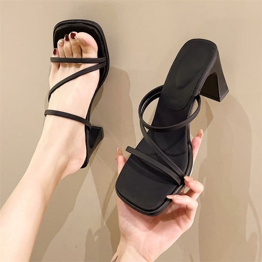 Damen elegante Sandaletten mit schickem Blockabsatz und feinen Riemchen R&B