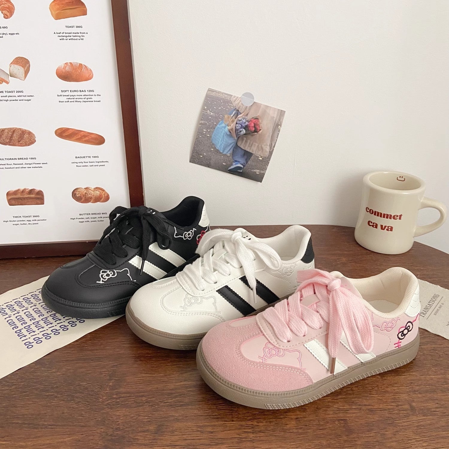 Damen Sneakers im verspielten Design mit Hello Kitty-Applikationen R&B