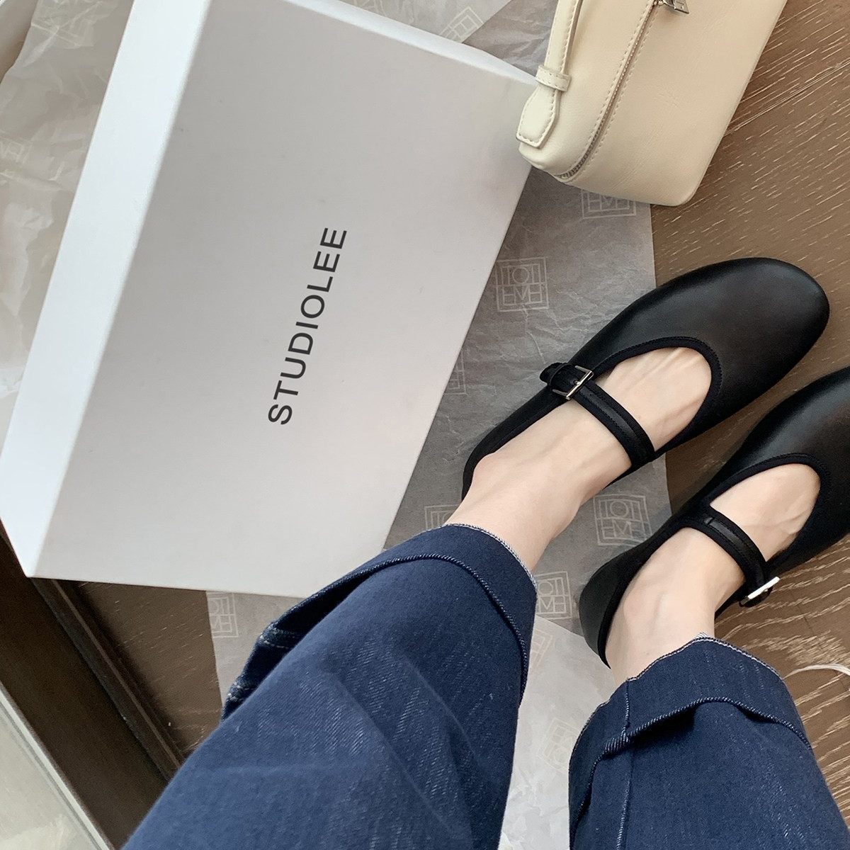 Damen Ballerinas mit dekorativem Riemchen