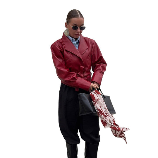 Damen modische Kunstlederjacke mit Gürtel und steigendem Kragen R&B