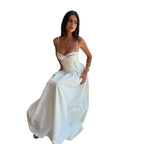 Damen Midikleid mit dekolletiertem Oberteil und dekorativen Knöpfen R&B