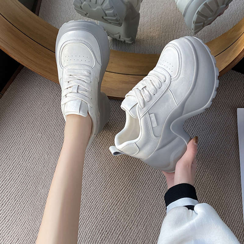 Damen Chunky Sneakers mit ergonomischer Dämpfung und sportlichem Profil