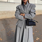 Damen elegante Oversize-Jacke mit hohem Kragen und strukturierten Ärmeln R&B