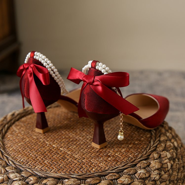 Damen elegante Pumps mit funkelndem Perlenakzent R&B