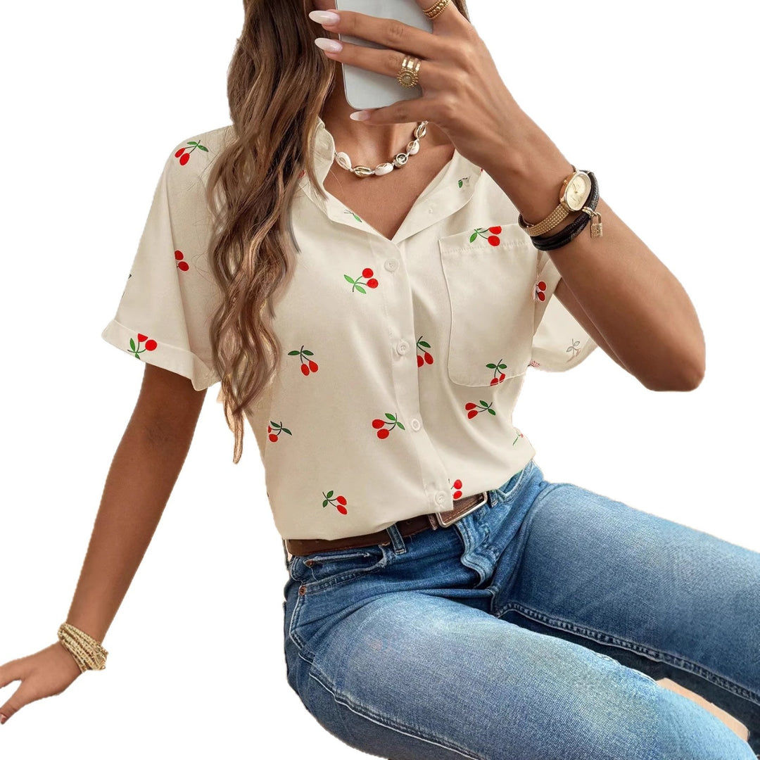Damen Bluse mit frischem Kirschmuster und lässigem Schnitt R&B