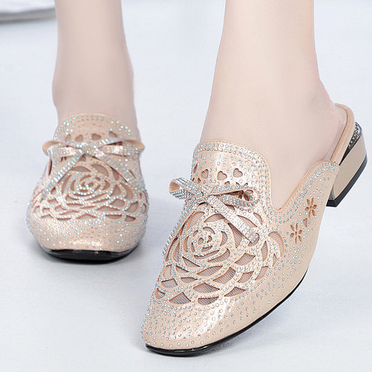 Damen Mules mit funkelndem Strassbesatz und elegantem Spitzenmuster R&B