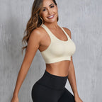 Damen Sport-Bustier mit atmungsaktivem MischgewR&Be und stützenden Cups R&B