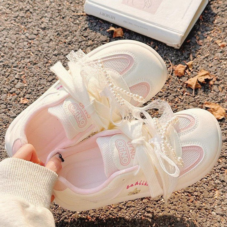 Damen Sportliche Sneaker mit modischem Spitzenelement und atmungsaktiver Oberfläche R&B