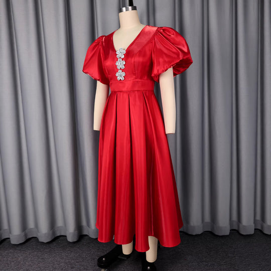 Damen Extravagantes Abendkleid mit voluminösen Puffärmeln und funkelnden Applikationen R&B