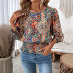 Damen Volantbluse mit buntem Boho-Design und elastischem Bund