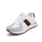 Damen Sportliche Sneaker mit animalischem Akzent R&B