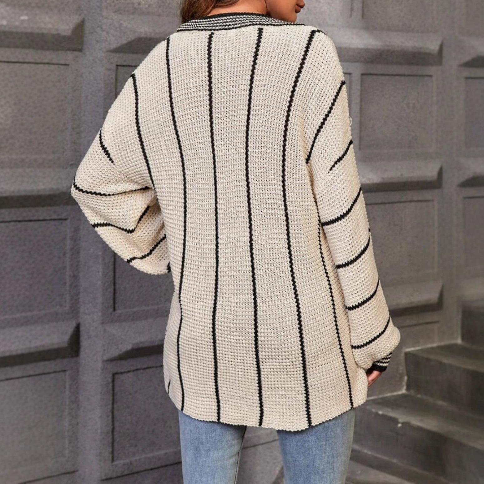 Damen Großer Strickpullover im lässigen Oversized-Stil mit V-Ausschnitt und Streifenmuster R&B
