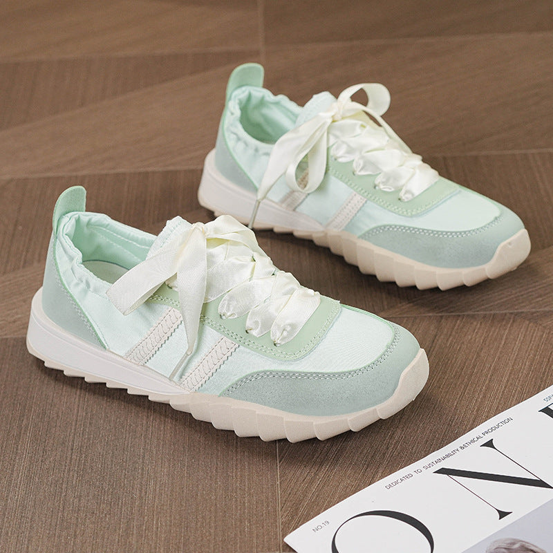 Damen modische Sneakers mit innovativen Satin-Details R&B