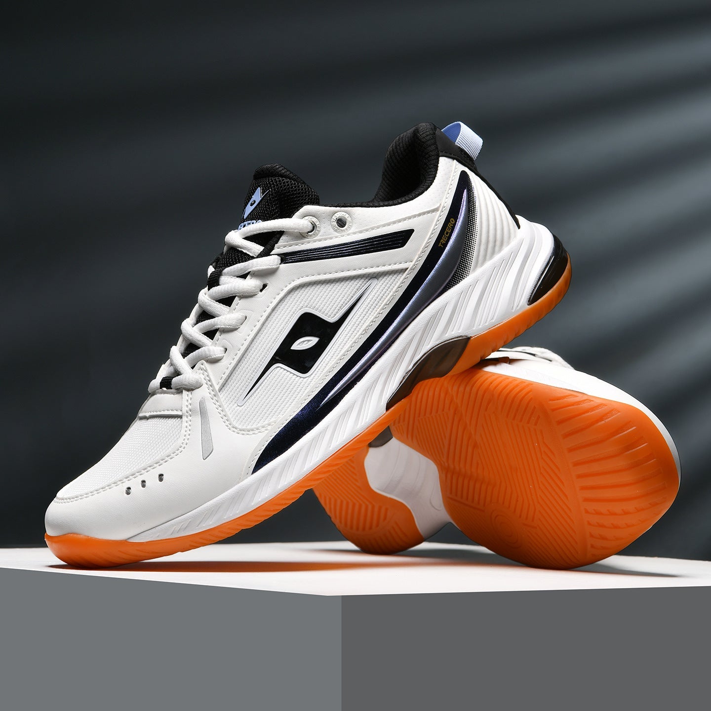 Damen Hochleistungs-Tennisschuhe mit innovativer Dämpfungstechnologie und rutschfester Sohle