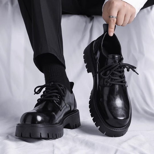 Herren klassische Schnürschuhe mit robustem Profil und elegantem Finish R&B
