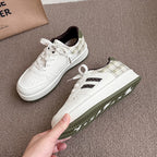 Damen modische Sneakers mit kariertem Einsätzen und gepolsterter Sohle