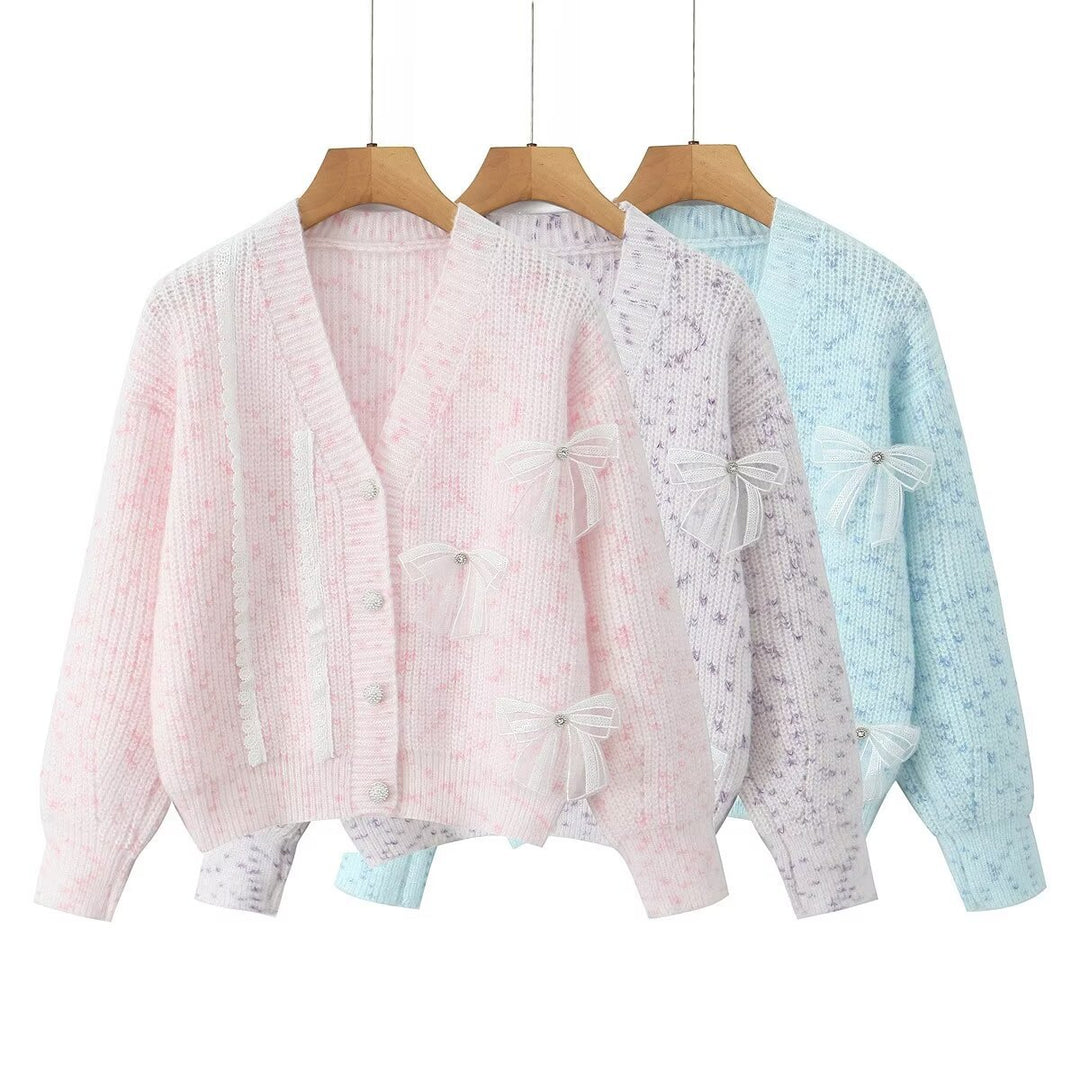 Damen Strickjacke mit dekorativen Schleifen und zartem Muster R&B