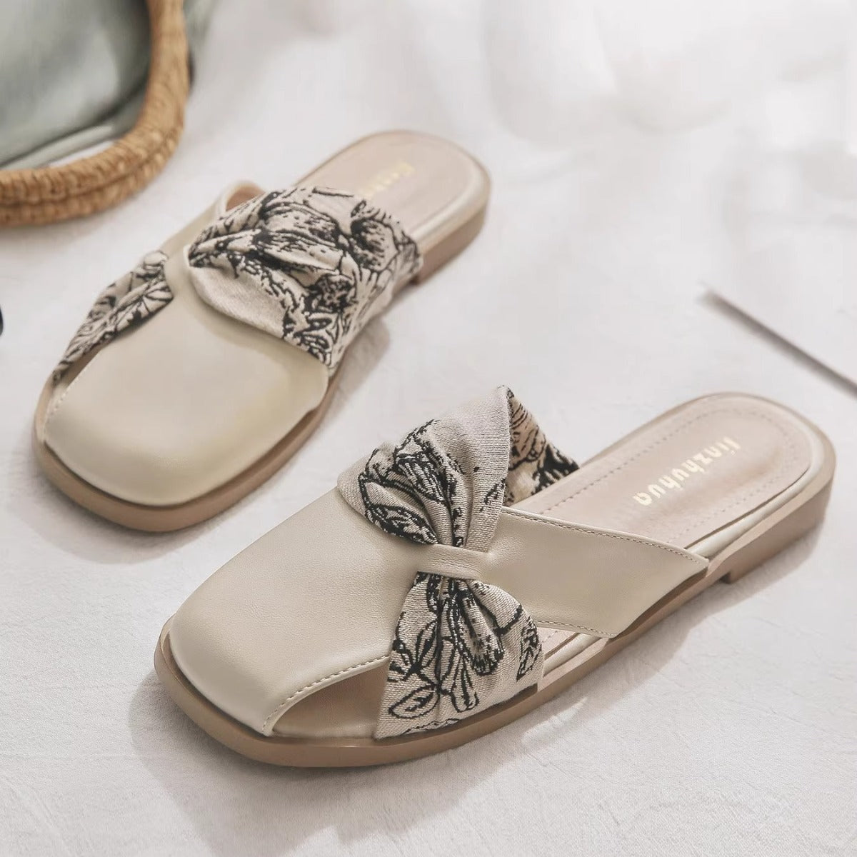 Damen Komfort-Pantoletten mit dekorativem Knoten-Design R&B