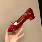 Damen Ballerinas mit feinem Schleifendetail und hochglänzender Oberfläche