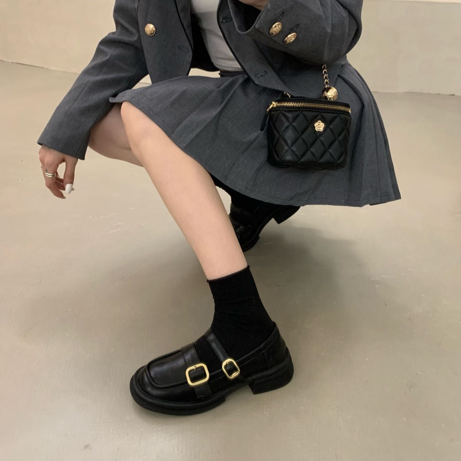 Damen elegante Schnürschuhe mit doppeltem Riemchen und glänzendem Finish R&B
