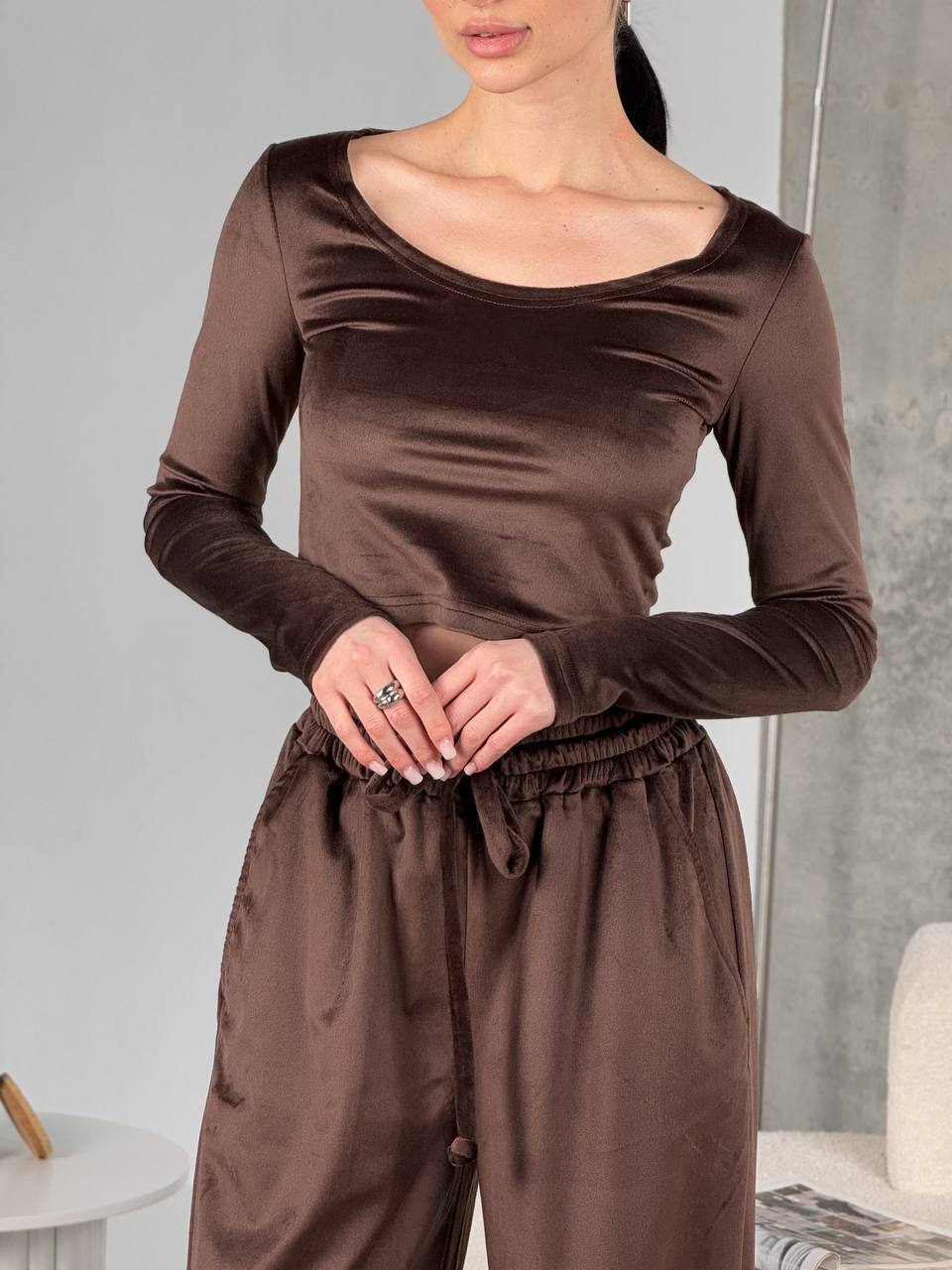 Damen modisches Crop-Top und bequeme Freizeithose Set R&B